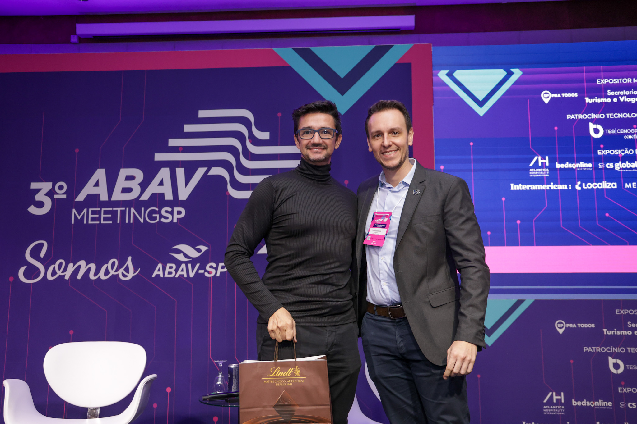 Mário Calil, palestrante e Bruno Waltrick, da Abav-SP Aviesp