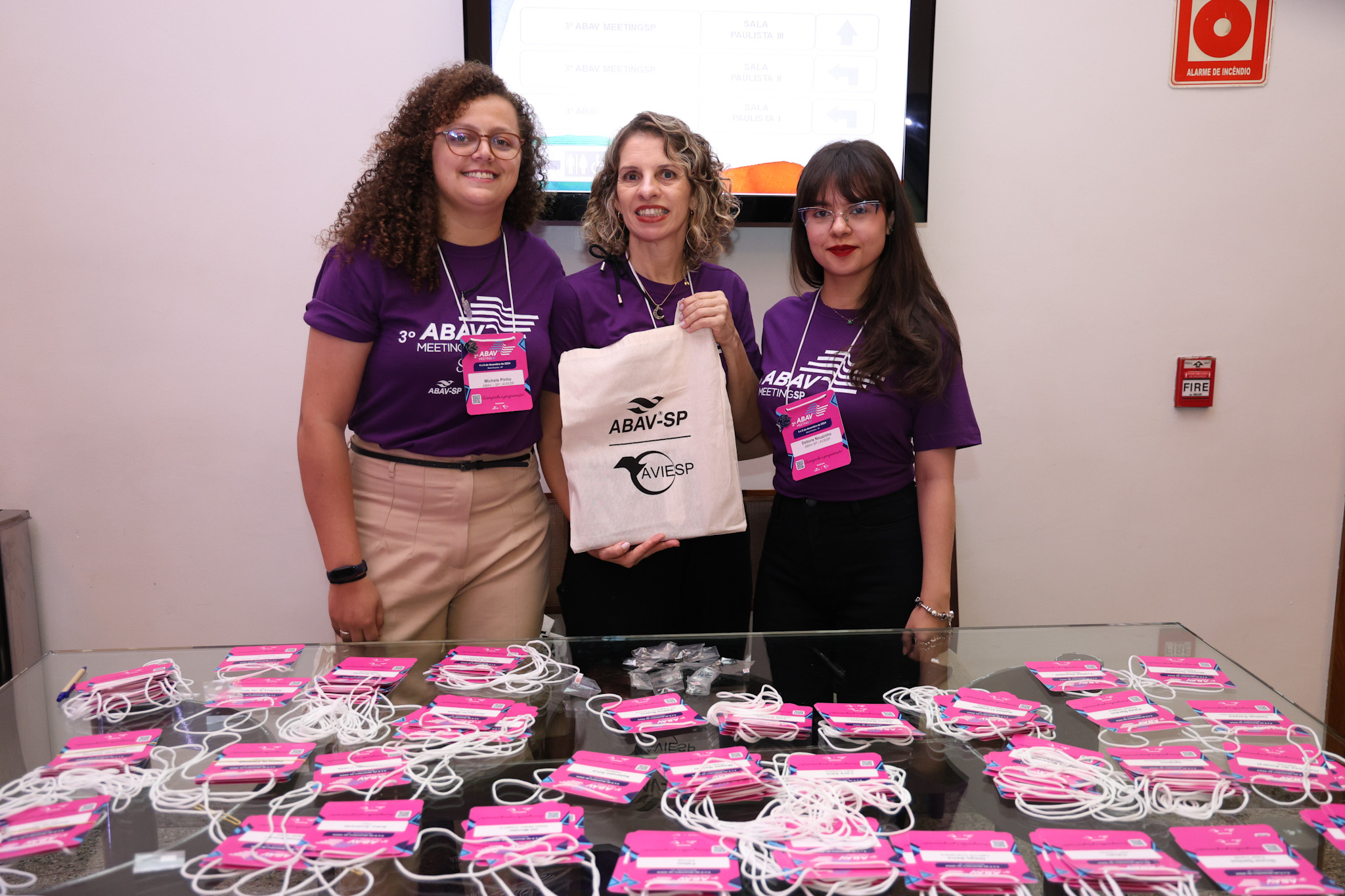 Michele Pinho, Claudia Traballi, e Débora Nouzinho, da Abav-SP Aviesp