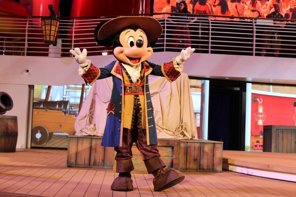 Mickey vestido de pirata