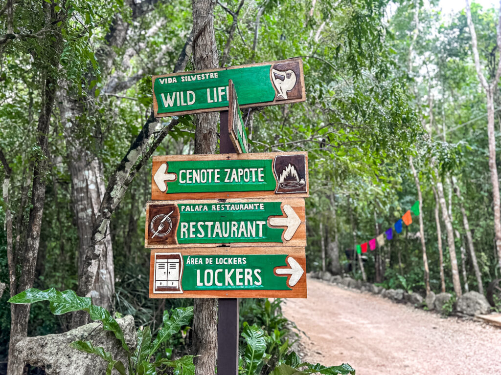 O complexo Cenotes Zapote oferece armários e restaurante em sua estrutura O complexo Cenotes Zapote oferece armários e restaurante em sua estrutura
