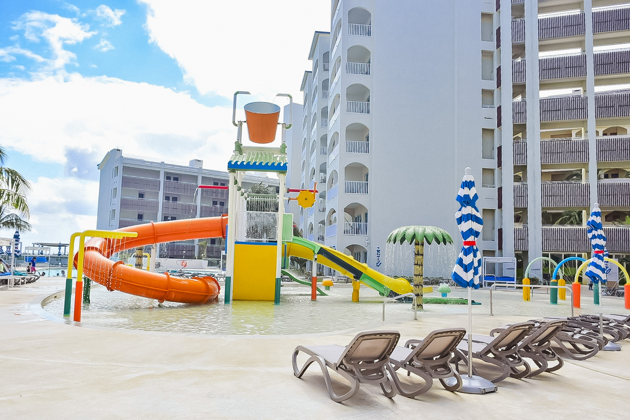 Parque aquático infantil no Hilton Cancun Mar Caribe All Inclusive Resort