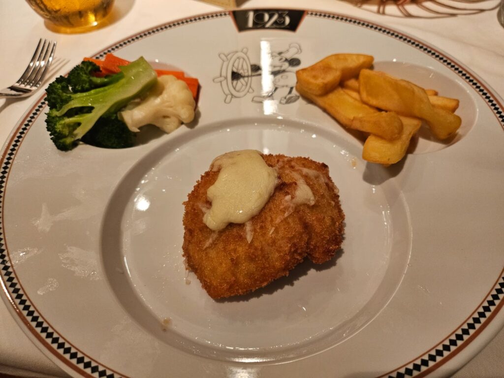 Prato infantil no restaurante 1923