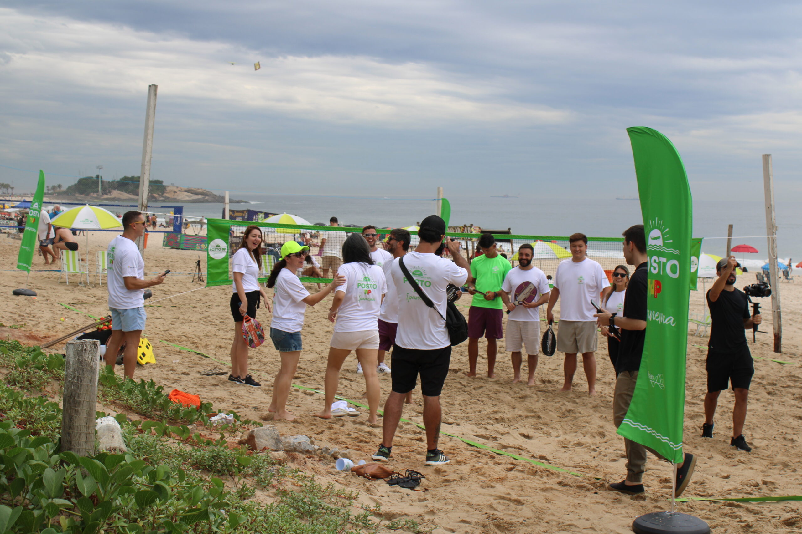 Prontos para os jogos de beach tennis Prontos para os jogos de beach tennis