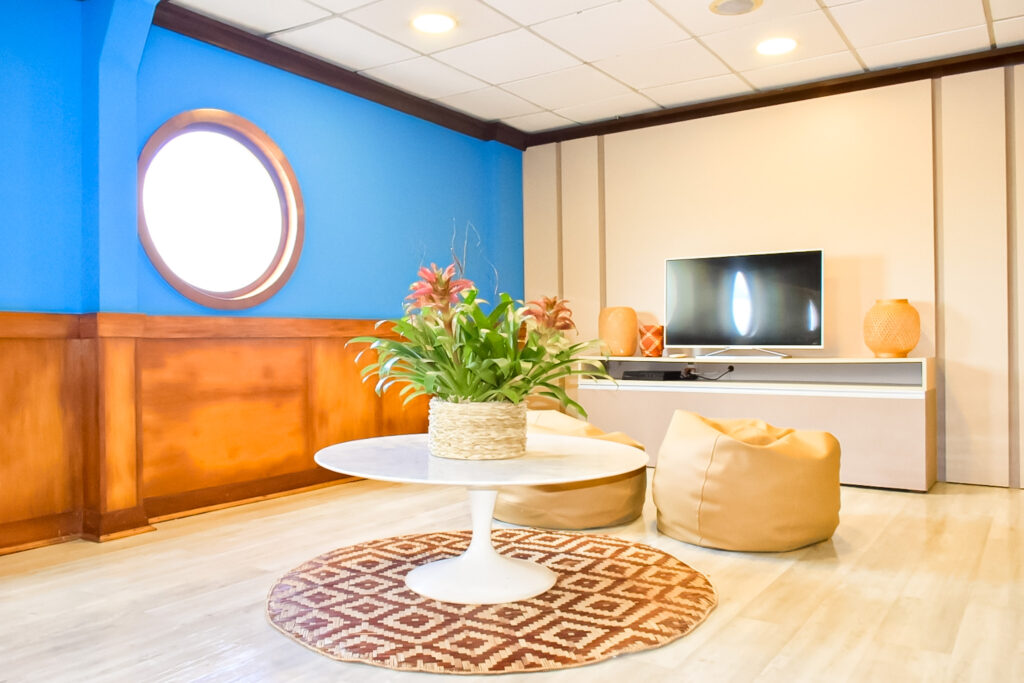 Sala de TV do Grand Amazon