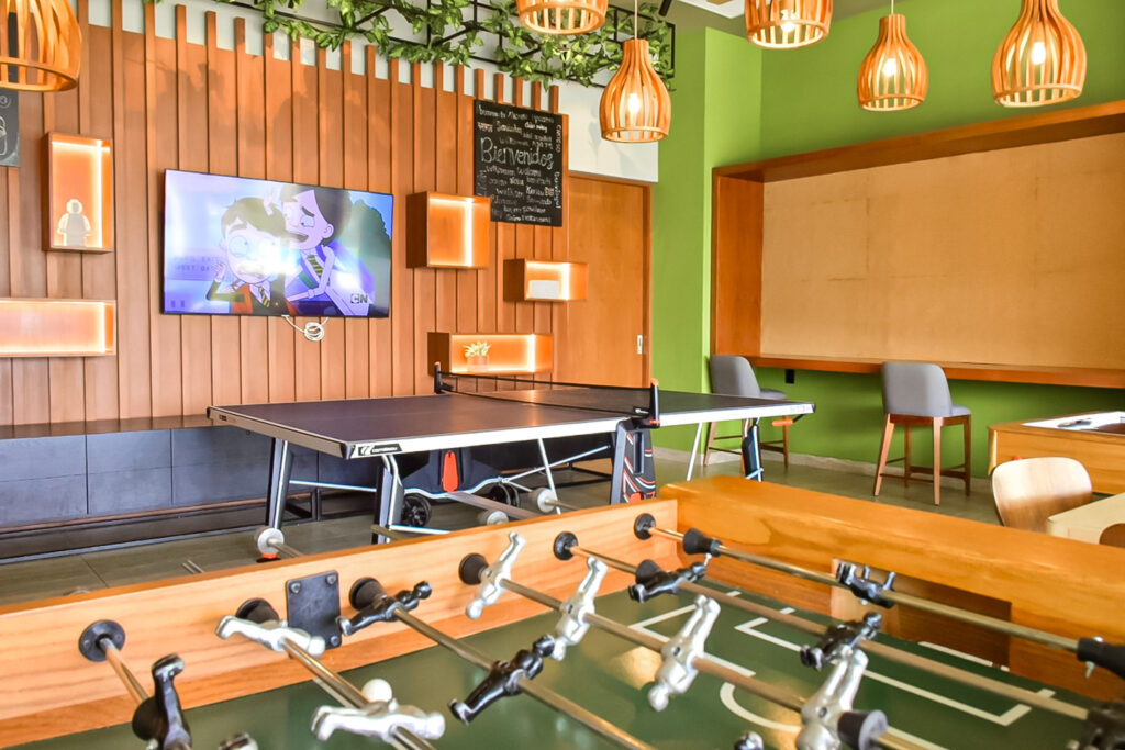 Sala de jogos no Hilton Cancun Mar Caribe All Inclusive Resort
