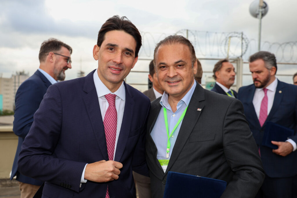 Silvio Costa Filho, Ministro de Portos e Aeroportos do Brasil, e Roberto de Lucena, secretário de Turismo do estado de São Paulo
