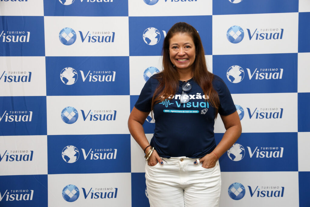 Thaís Roberti, executiva de Vendas RJ e ES Thaís Roberti, executiva de Vendas RJ e ES