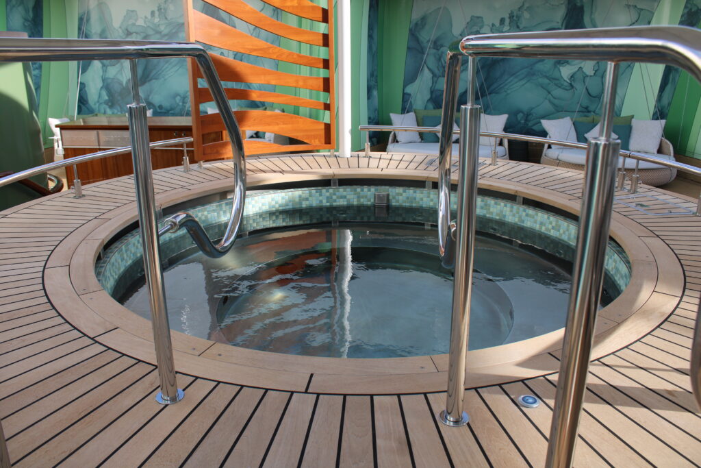 Uma das jacuzzis do Spa