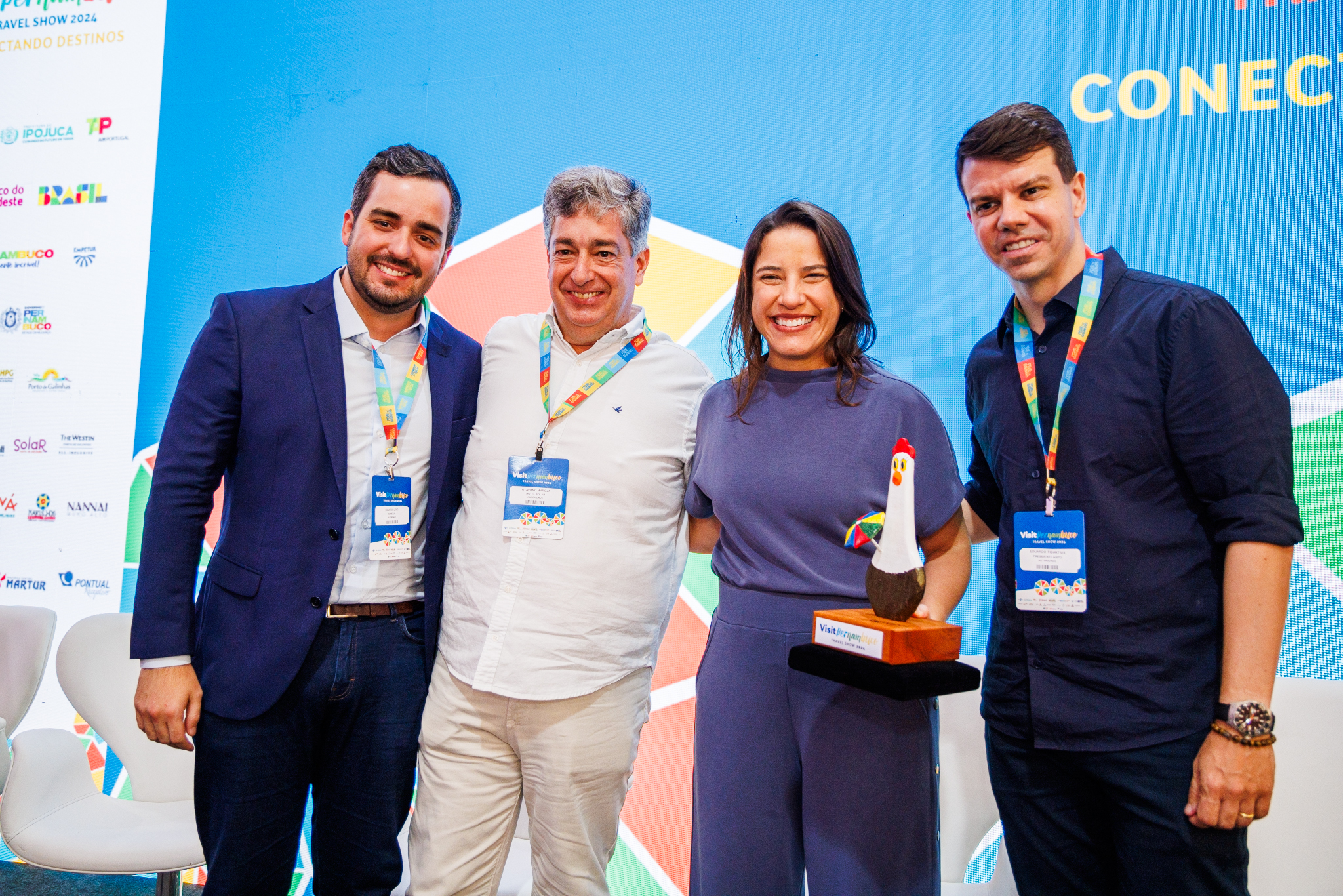 Porto de Galinhas sedia o Visit Pernambuco Travel Show 1 Visit PE Eduardo Loyo Presidente da Empetur Otaviano Maroja Presidente do Porto de Galinhas CVB Raquel Lyra Governadora de Pernambuco Eduardo Tiburtius presidente da AHPG foto Kaio Cads Porto de Galinhas sedia o Visit Pernambuco Travel Show