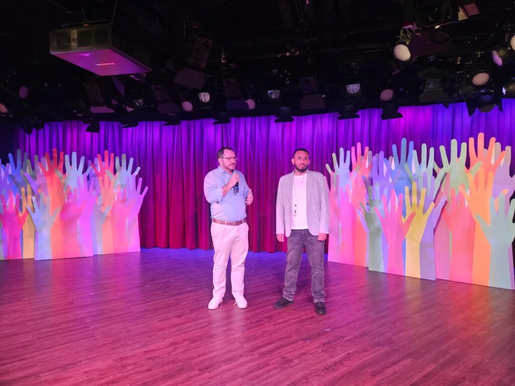 Pablo Zabala e Luis Montoya dão as boas-vindas ao trade