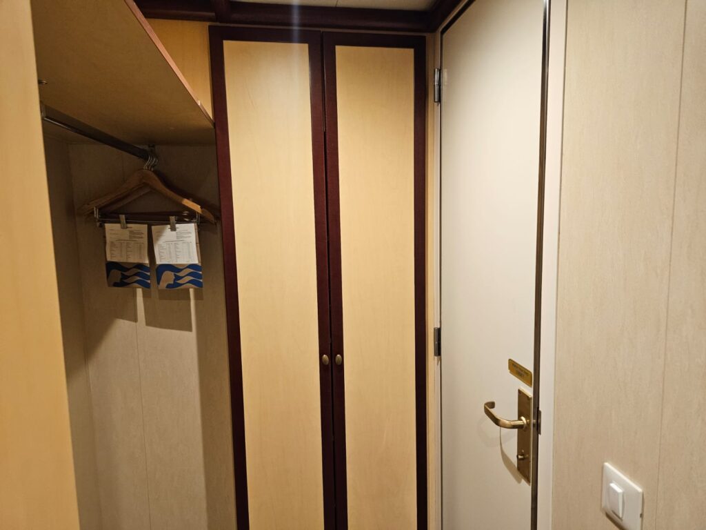 Mini Suite 3 occupants