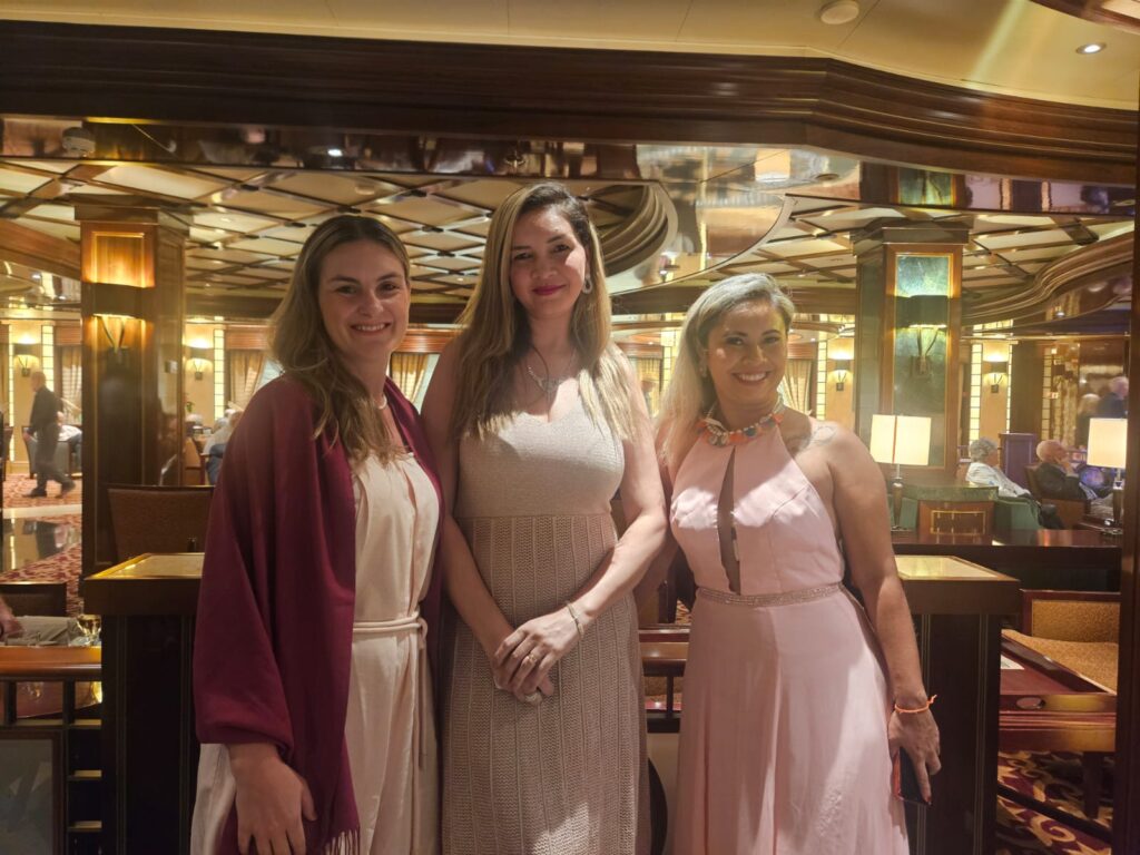 Renata Braghetta Calipo, da Alternatur, Eliana Nascimento e Luciana Argolo, da Valeverde Turismo Belém-PA Brasil