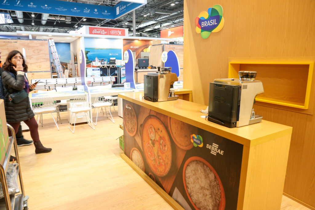 142A9684 VAI COMEÇAR! Acompanhe a montagem dos estandes brasileiros na Fitur 2025