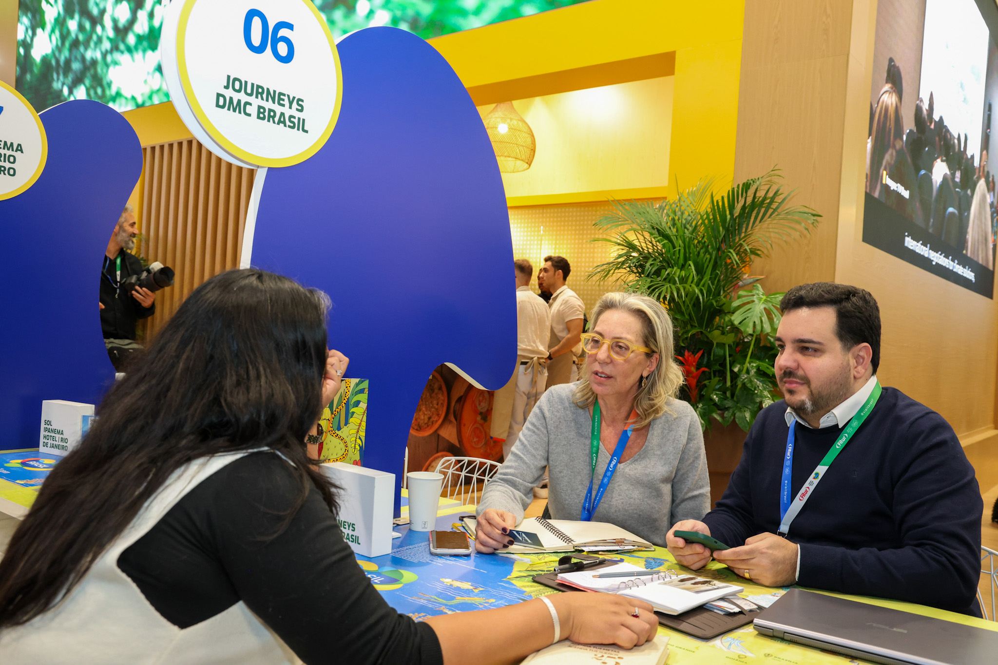 Bárbara Ronche e Thiago Azeredo, da Jorneys DMC Brasil Bárbara Ronche e Thiago Azeredo, da Jorneys DMC Brasil