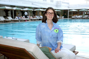 Alexia Lainé, diretora-geral de Turismo de Courchevel, foi responsável por apresentar os números ao Mercado & Eventos (Divulgação/Courchevel)