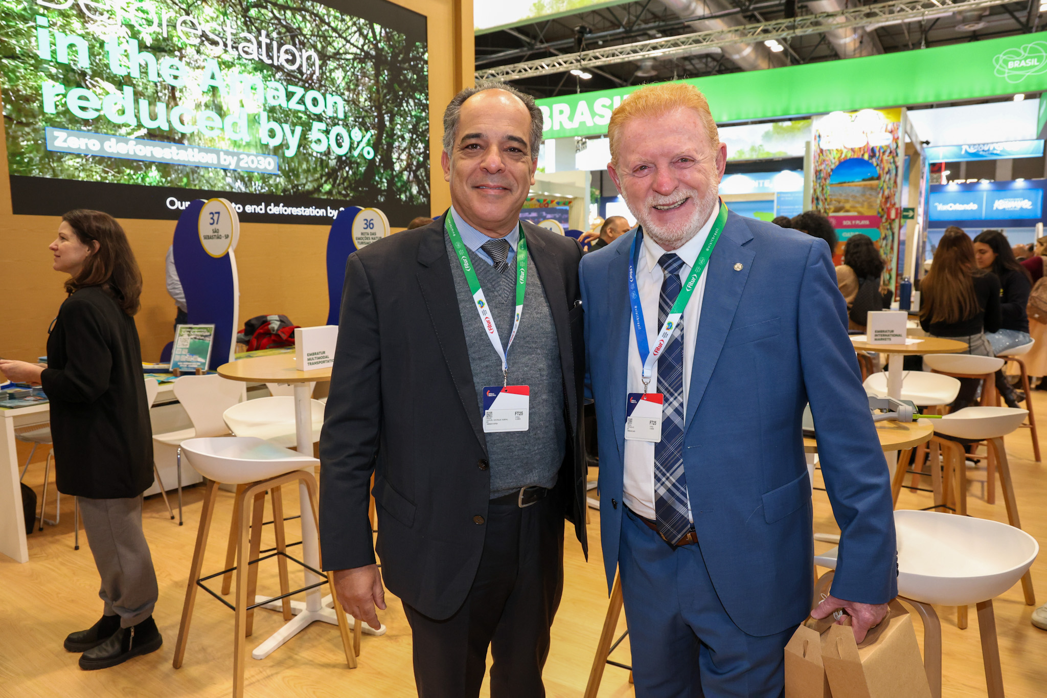 Carlos Sobral, do MTur, e Vermelho, deputado Federal Carlos Sobral, do MTur, e Vermelho, deputado Federal