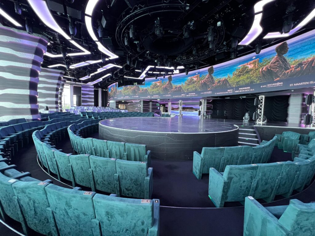 Carousel Lounge