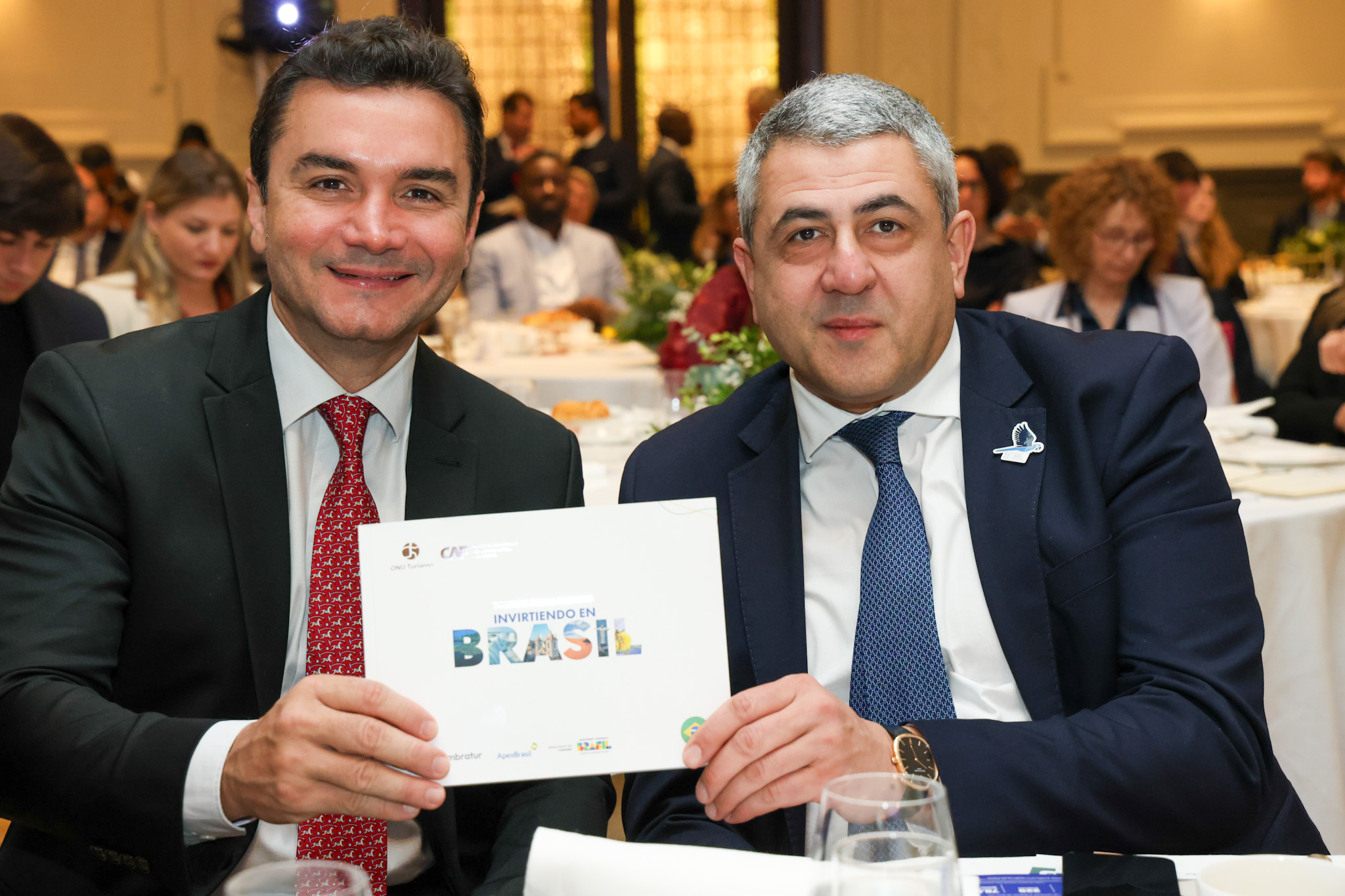 Celso Sabino, ministro do Turismo do Brasil, e Zurab Pololikashvili, secretário-geral da ONU Turismo