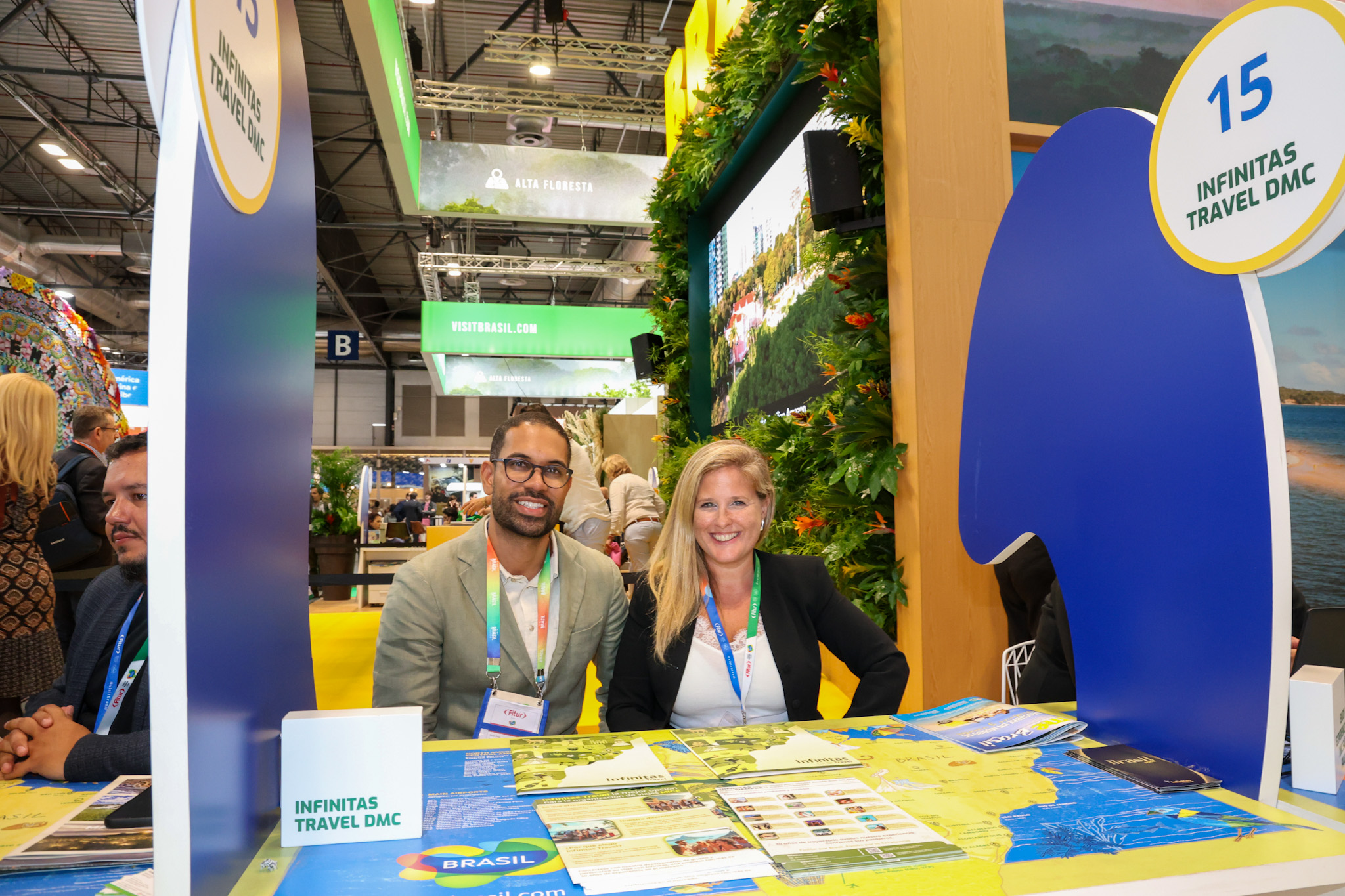 Daian Silva e Romina Navarro, da Infinitas Travel DMC Daian Silva e Romina Navarro, da Infinitas Travel DMC