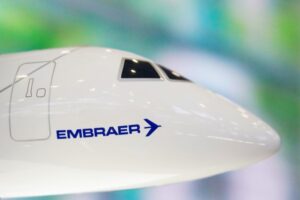 Embraer encerra primeiro trimestre com carteira de pedidos recorde de US$ 26,4 bilhões