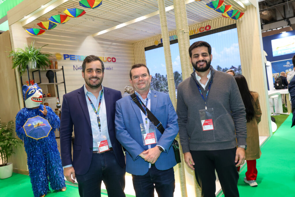 Eduardo Loyo, da Empetur, Paulo Nery, secretário de Turismo de Pernambuco, e Diogo, da Empetur