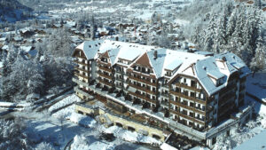 O The Park Gstaad, A Four Seasons Hotel fará parte da coleção de propriedades históricas da rede na Europa, e do grupo de hotéis em montanhas, que incluem Megève, Jackson Hole, Vail, Santa Fe, Whistler e um resort a ser inaugurado em Deer Valley (Divulgação/Four Seasons)