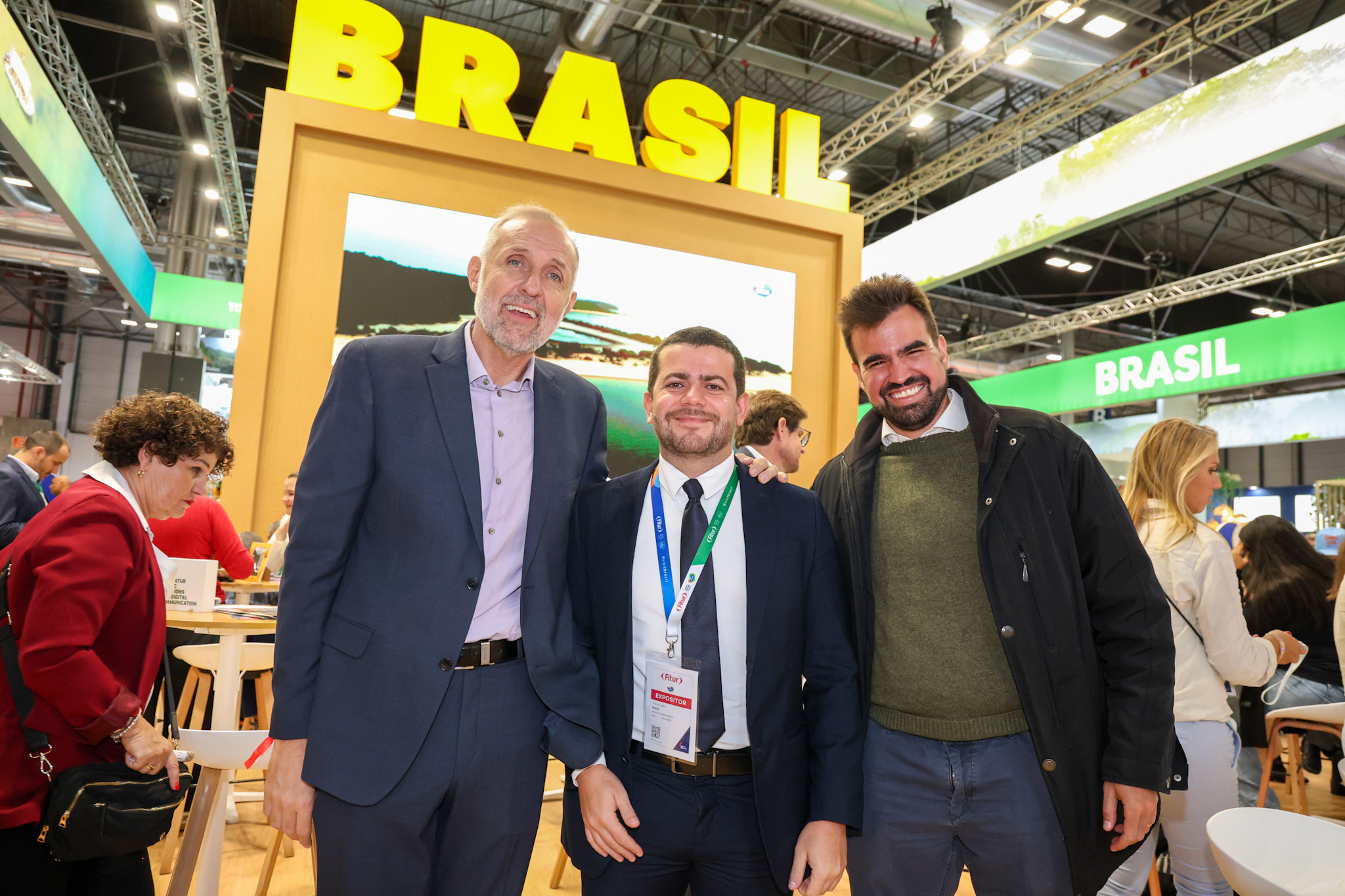 Gustavo Esusy, da Ibéria, Philipe Karat, da Embratur, Vitor Megale, da BeFly