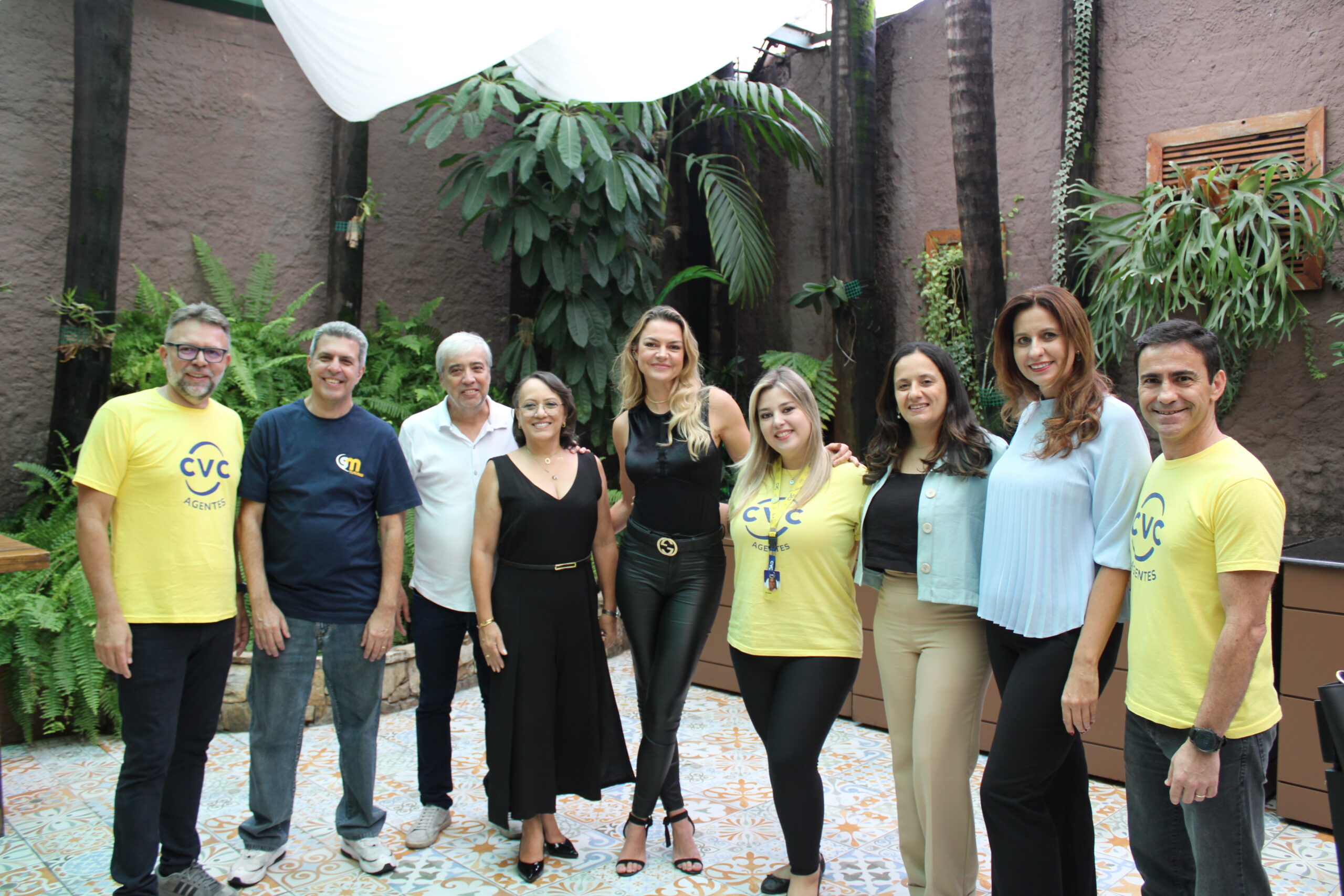 Equipe da CVC com as agências SM Turismo, LM Turismo, Celebrar Viagens, 4Travel Itaim, e Quatro Estações Turismo Equipe da CVC com as agências SM Turismo, LM Turismo, Celebrar Viagens, 4Travel Itaim, e Quatro Estações Turismo