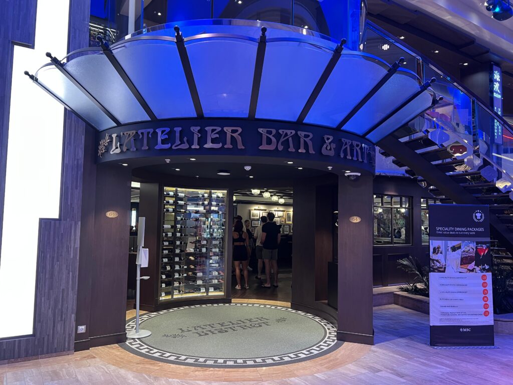 Latelier Bar & Art