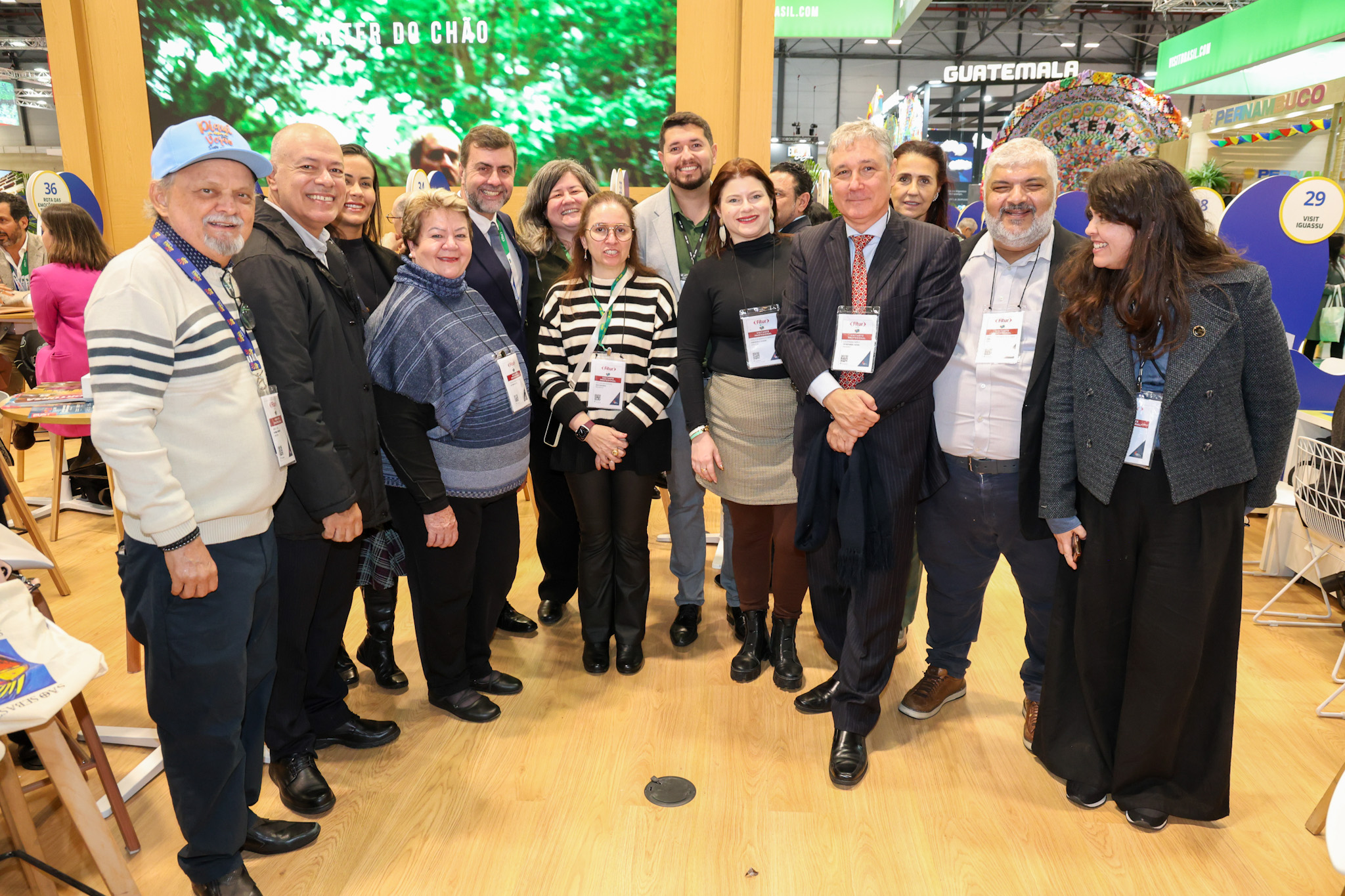 Marcelo Freixo, presidente da Embratur com os presidentes das Abavs Marcelo Freixo, presidente da Embratur com os presidentes das Abavs