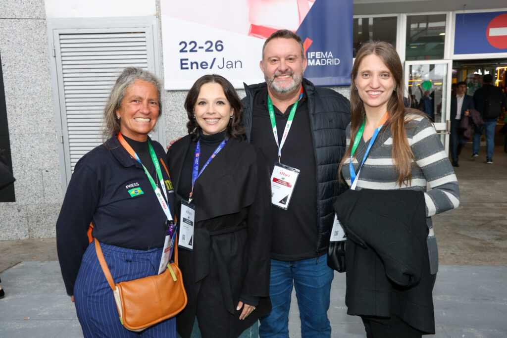Mari Masgrau, do M&E, Marília Zázzara, Fábio Frassetto, e Valéria Schiavon, da Incomum Viagens