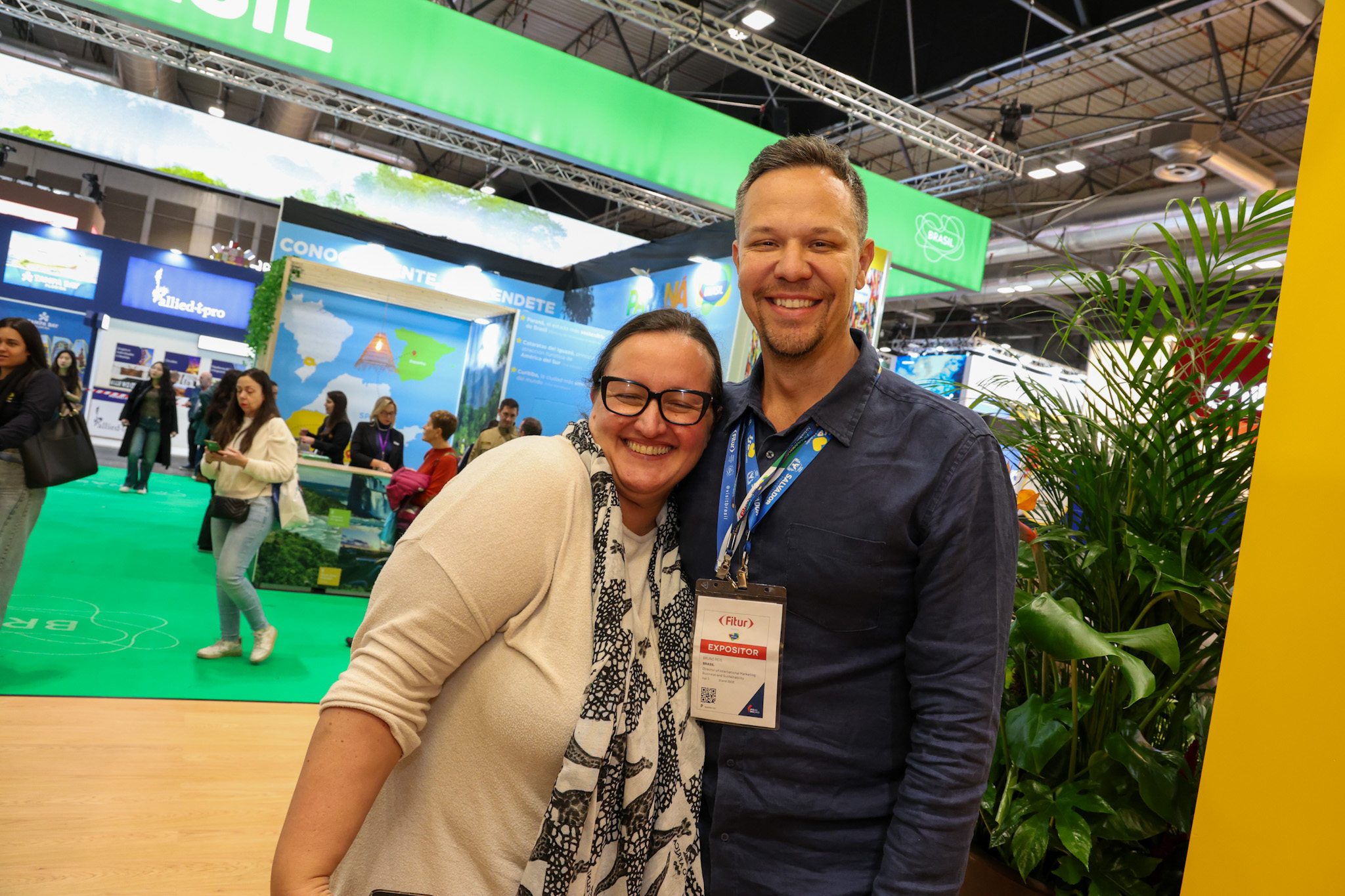 Mariana Aldrigui, da USP, e Bruno Reis, da Embratur Mariana Aldrigui, da USP, e Bruno Reis, da Embratur