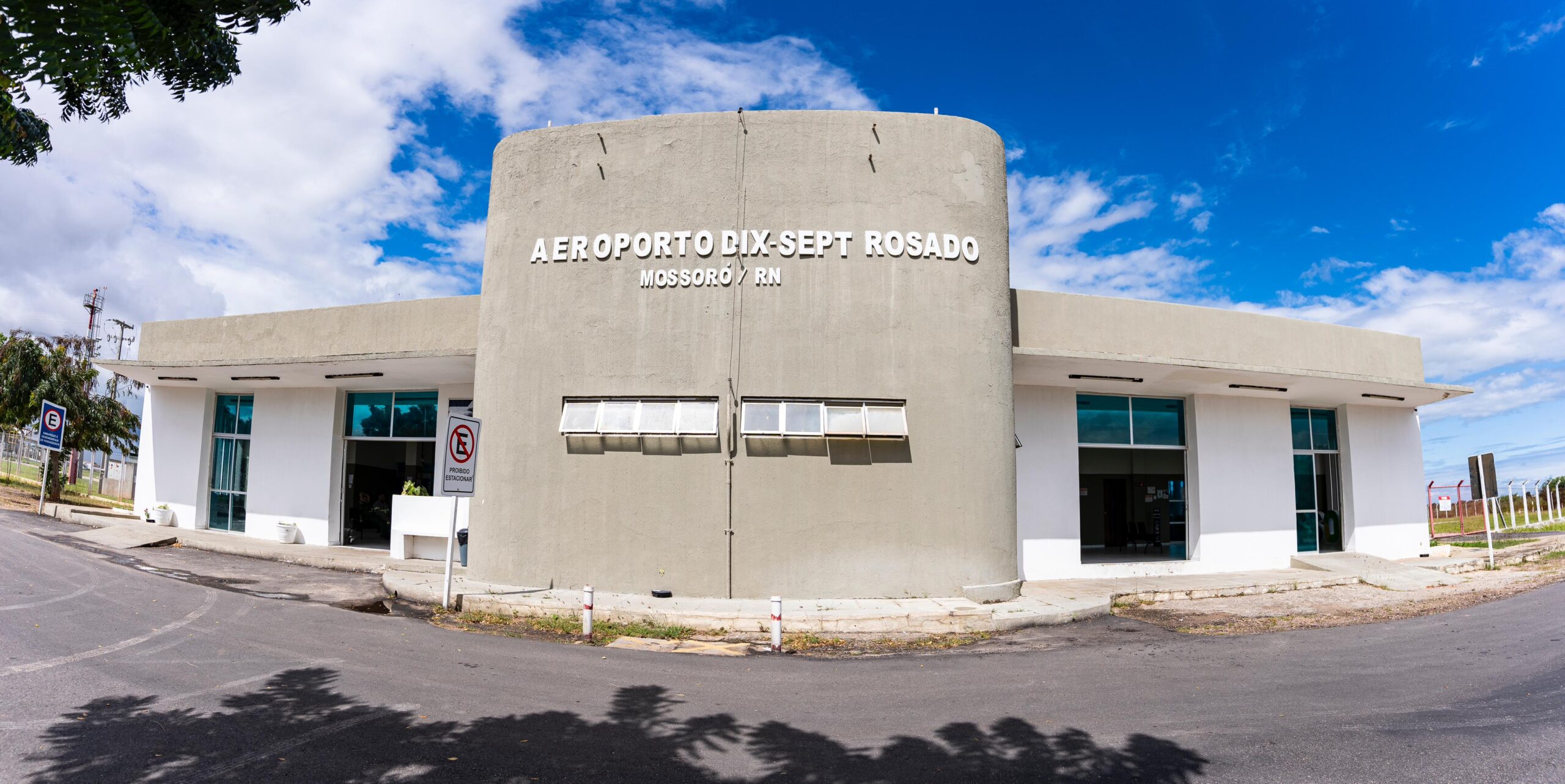 Governo do RN discute com a Infraero melhorias no Aeroporto de Mossoró 1 Reunião foi promovida para discutir como as reformas fortalecerão o turismo potiguar (Divulgação/Secretaria de Turismo do Rio Grande do Norte)