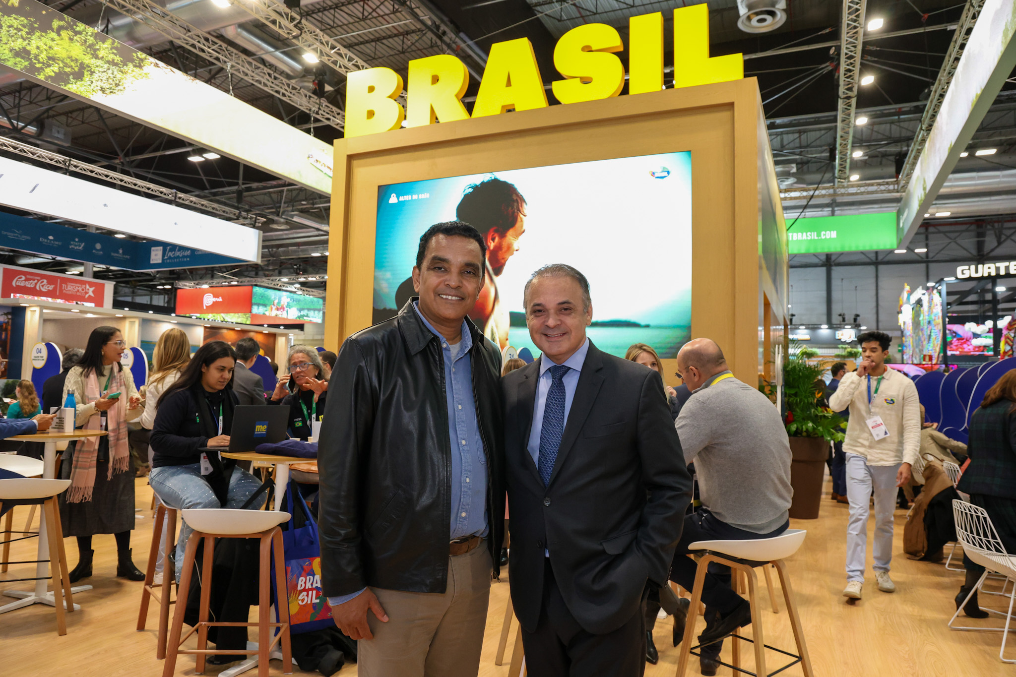 Rui Alves, secretário de Turismo da Cidade de São Paulo, e Roberto de Lucena, secretário de Turismo do estado de São Paulo