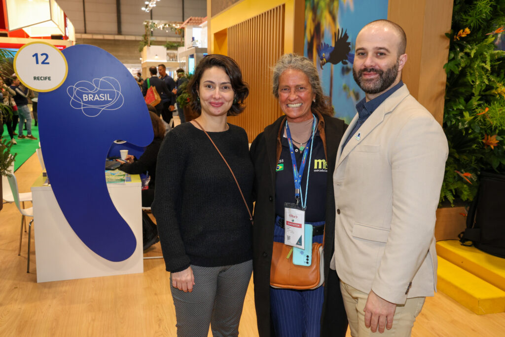 Veruska Xavier, da Embratur, Mari Masgrau, do M&E, e Ruben Castro, Multilem