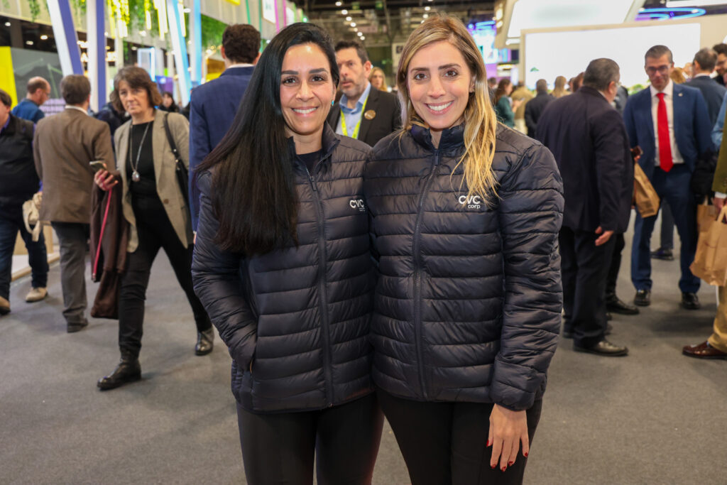 Vivian Amaral e Paula Rorato, da CVC Corp