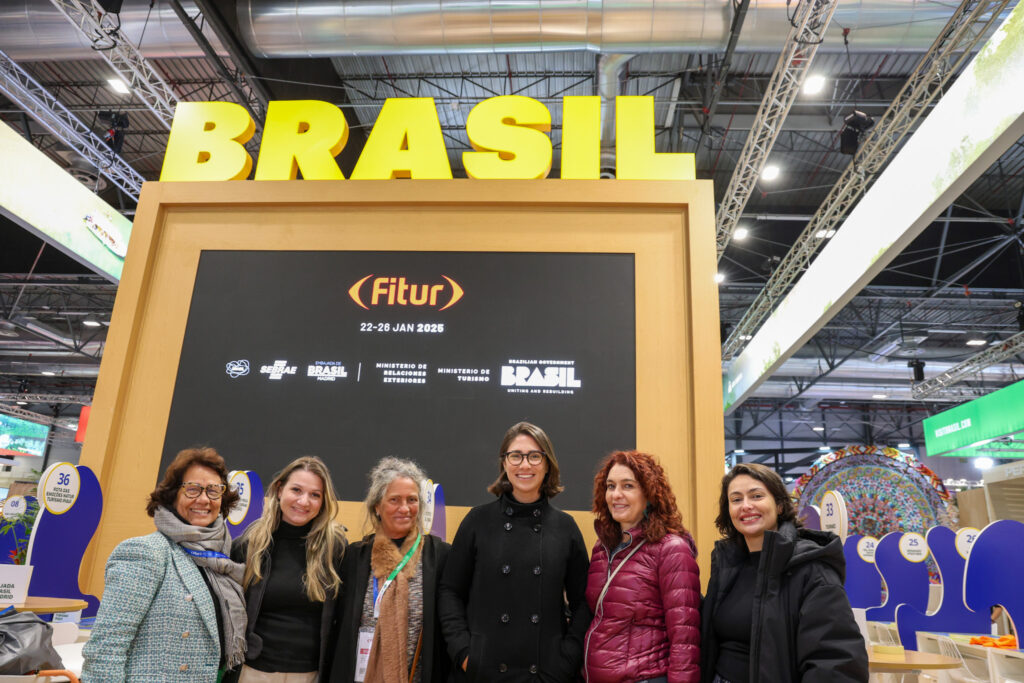 Wal Brasil, do MTur, Cinthia Marques, do MTur, Mari Masgrau, do M&E, Marjorie Mynssen, da Embratur, Simone Scorsato, e Veruska Xavier, da Embratur