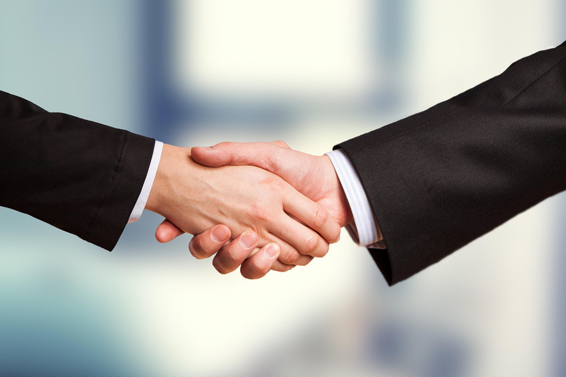 Pesquisa da Accor indica poder das reuniões presenciais: veja dados 1 handshake 7346772 1920 1 Pesquisa da Accor indica poder das reuniões presenciais: veja dados