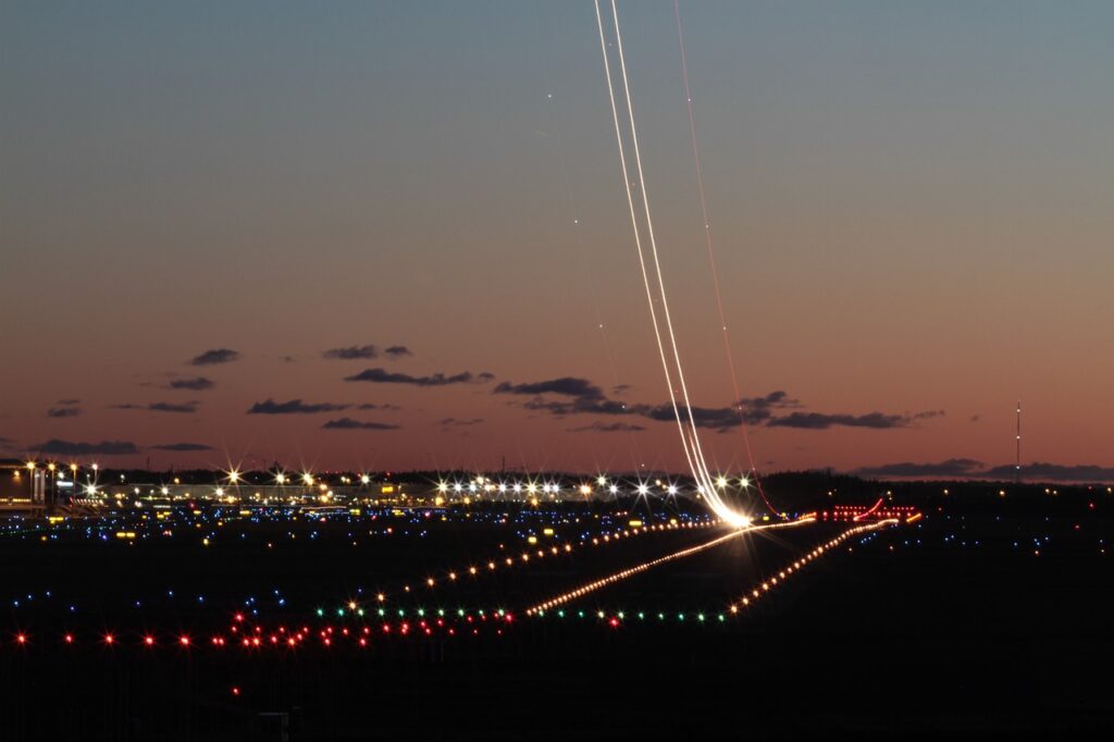 Setor aéreo registra segundo maior número de transporte de passageiros da história em 2024 1 machine 1722766 1280 Setor aéreo registra segundo maior número de transporte de passageiros da história em 2024