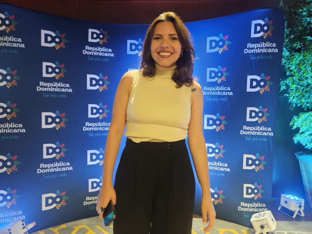 Raquel Pryzant, da Sola no Mundo