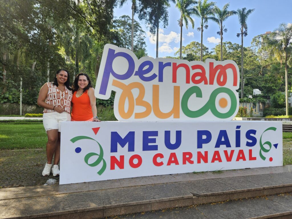 Crisllene Arruda, do turismo de Ipojuca, e Simone Barbosa, da Mabu