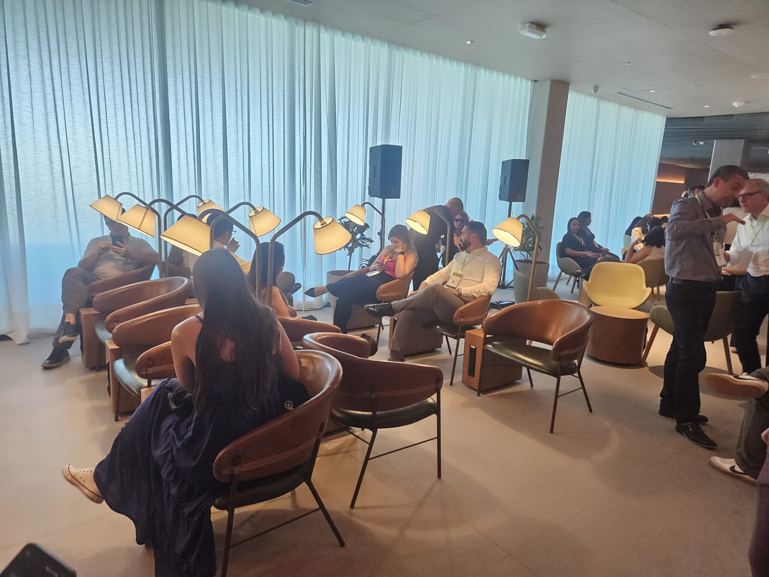 Poltronas individuais Poltronas individuais