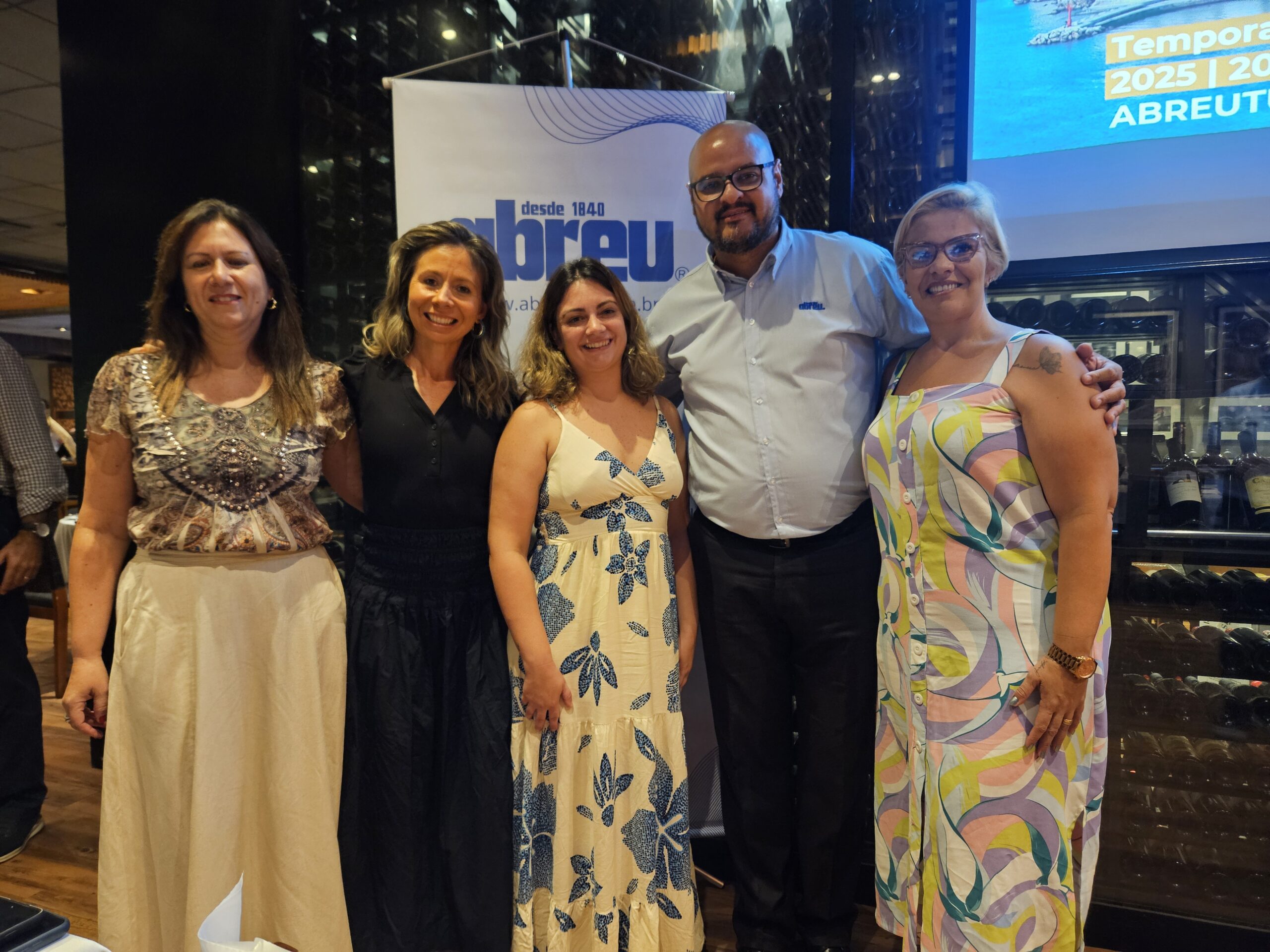 Daniele Brot, da Trânsito Livre Turismo, Carla Prado, da Carla Prado Viagens, Juliana Reis, da APMP, Flávia Teodoro, da Travel F, e Denis Espinoza, da Abreu Daniele Brot, da Trânsito Livre Turismo, Carla Prado, da Carla Prado Viagens, Juliana Reis, da APMP, Flávia Teodoro, da Travel F, e Denis Espinoza, da Abreu