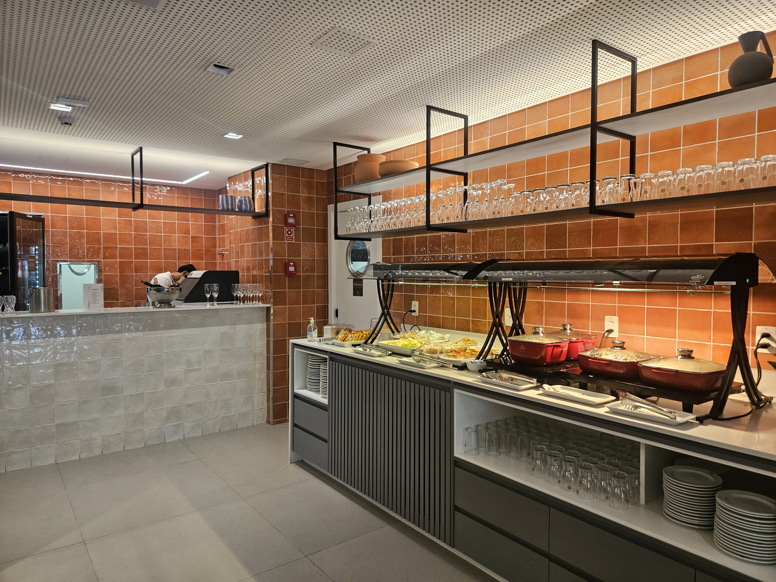 Buffet bar com barman e barista Buffet bar com barman e barista