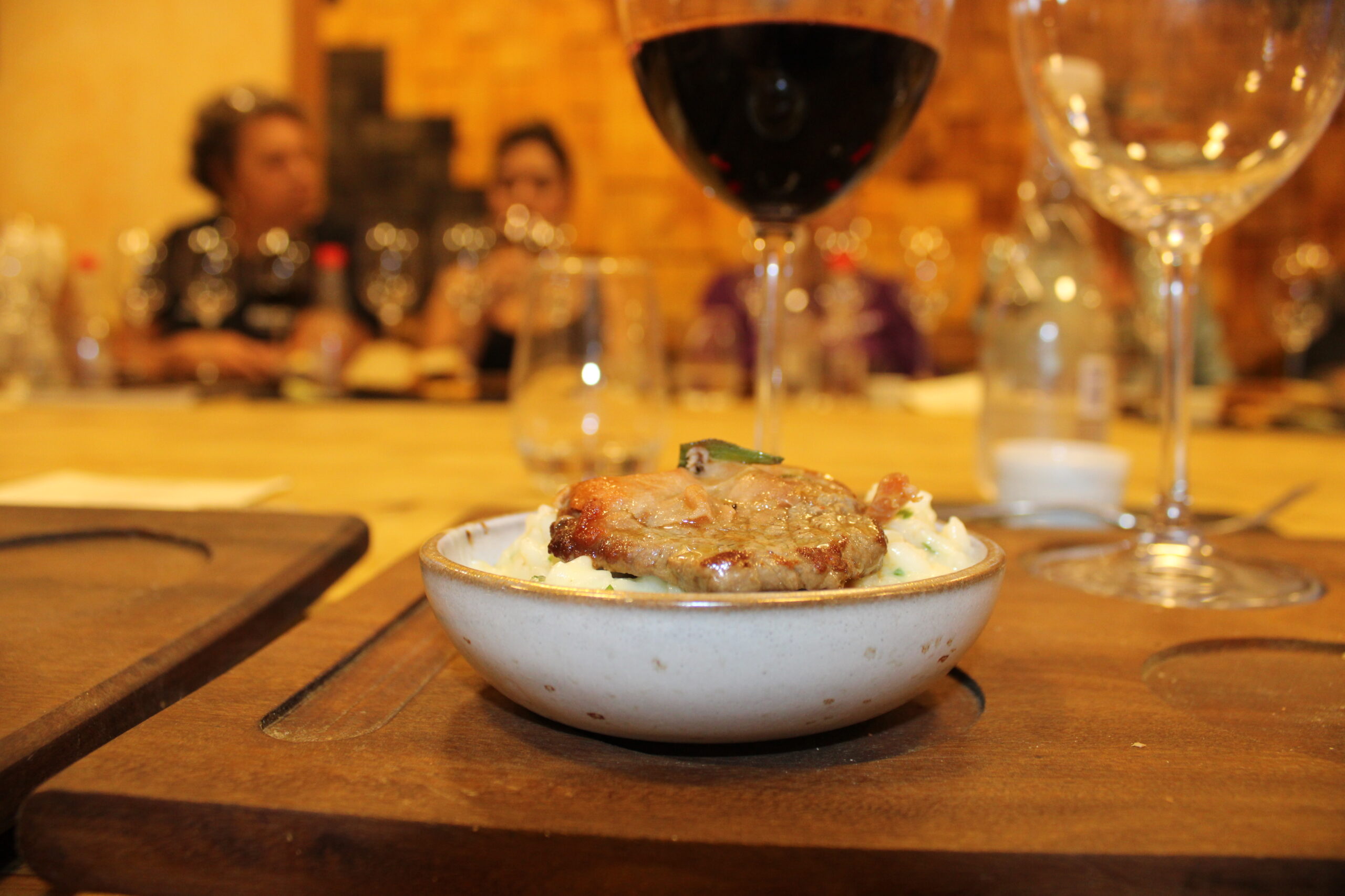 A experiência harmonizou pratos especiais com vinhos chilenos A experiência harmonizou pratos especiais com vinhos chilenos