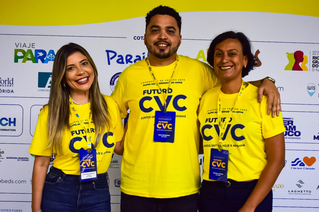 Alessandra Corrêa, Lucas Negreiros e Marcela Soares,  da CVC Corp