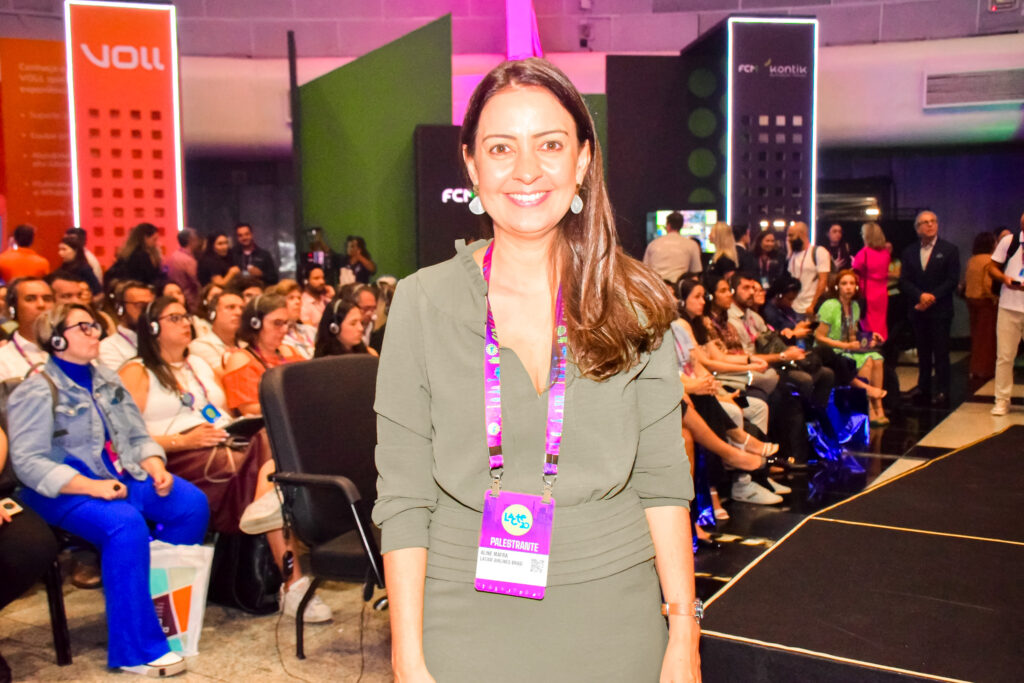 Aline Mafra, da Latam
