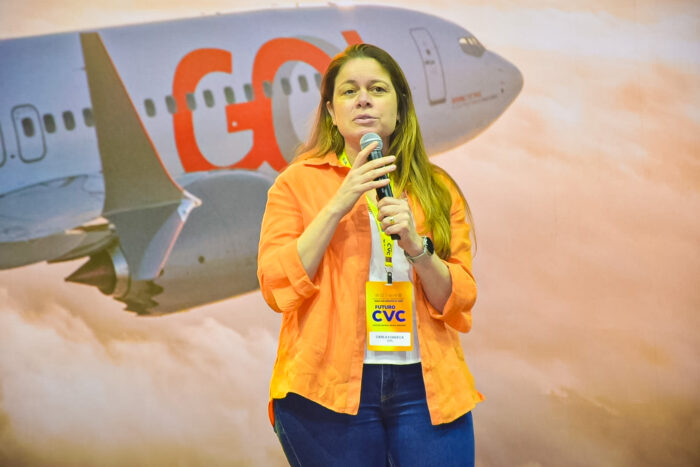 Gol reforça foco na expansão internacional e importância da reestruturação durante Convenção da CVC 1 Carla Fonseca da Gol e1739546702629 Gol reforça foco na expansão internacional e importância da reestruturação durante Convenção da CVC