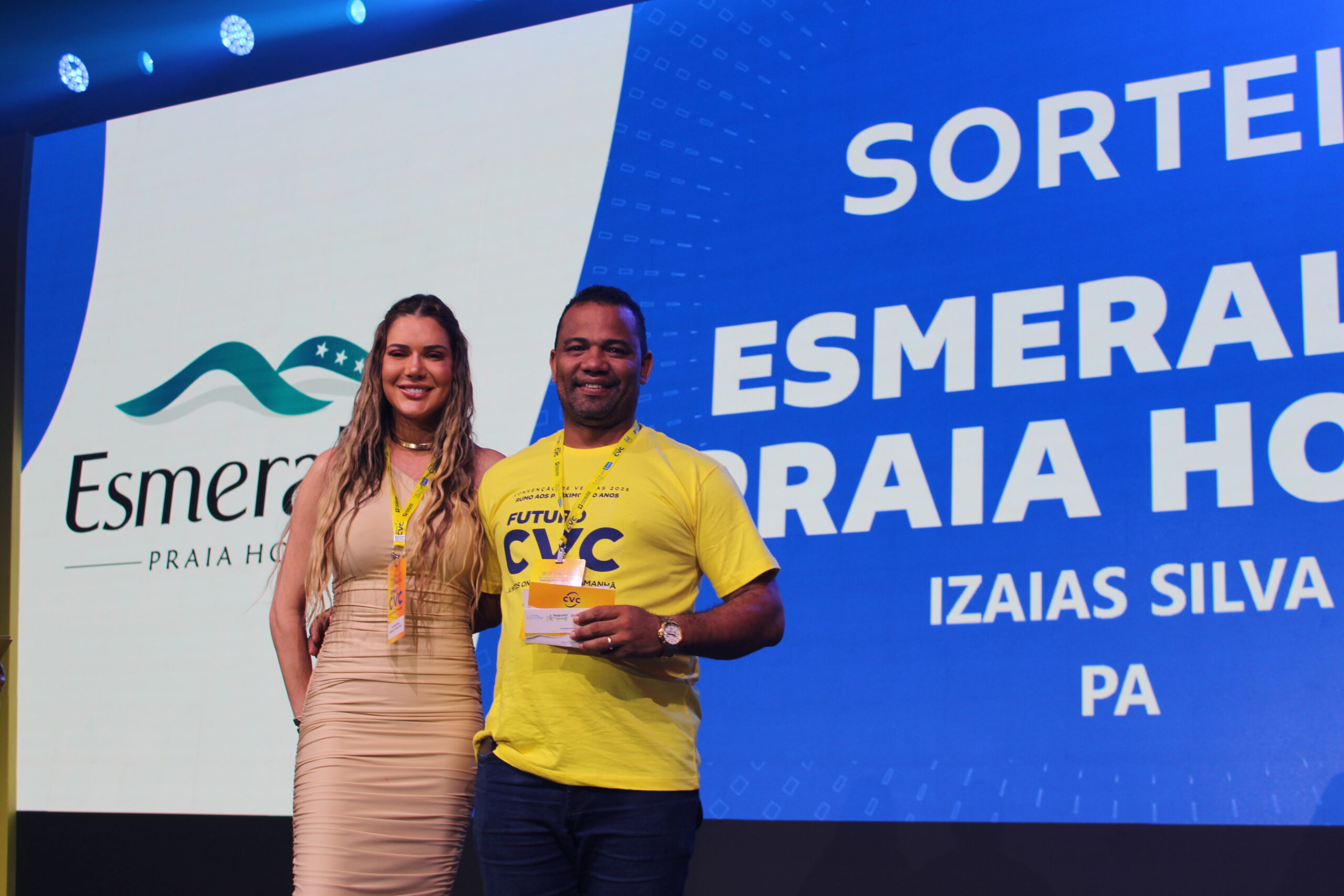 Esmeralda Praia Hotel realizou sorteios durante o almoço Esmeralda Praia Hotel realizou sorteios durante o almoço