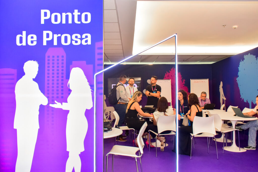 Espaço dedicado ao networking Espaço dedicado ao networking